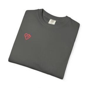 Unisex Heart Design Garment-Dyed T-Shirt - Casual Love Tee